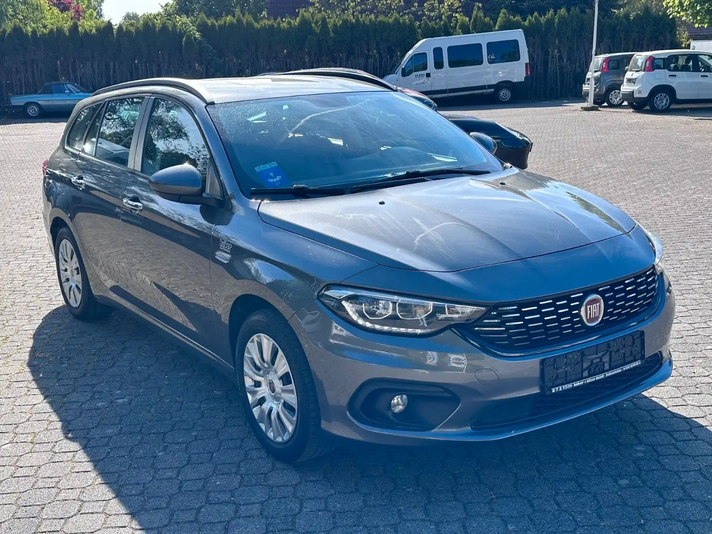 Fiat Tipo Easy Kombi 8-fach bereift, Navi, Sitzheizun Grijs - 2