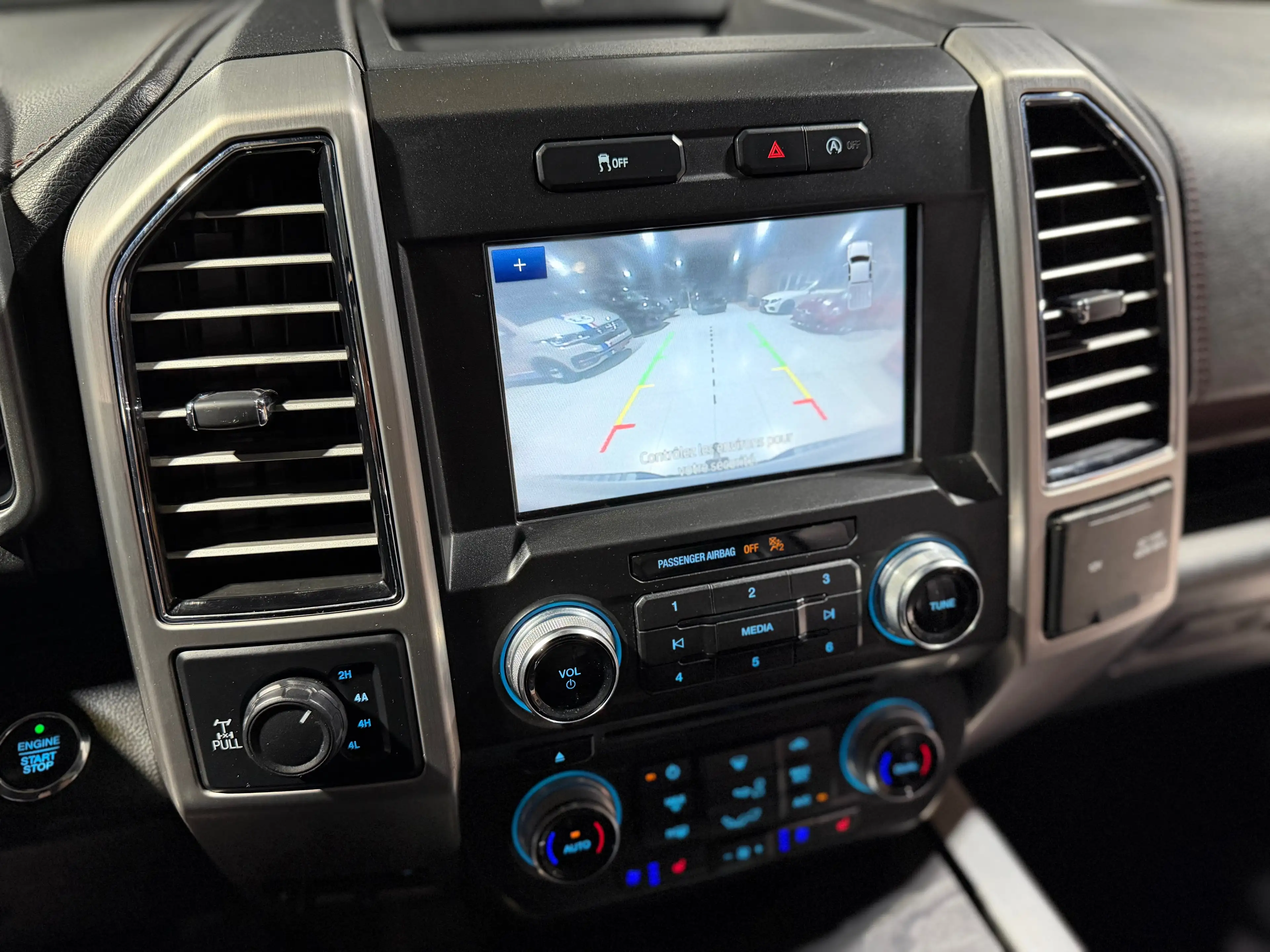 Ford F 150 3.5 EcoBOOST 370cv PLATINIUM FUSED PANO CAMERA CUIR CARPLAY TVAC — photo 14