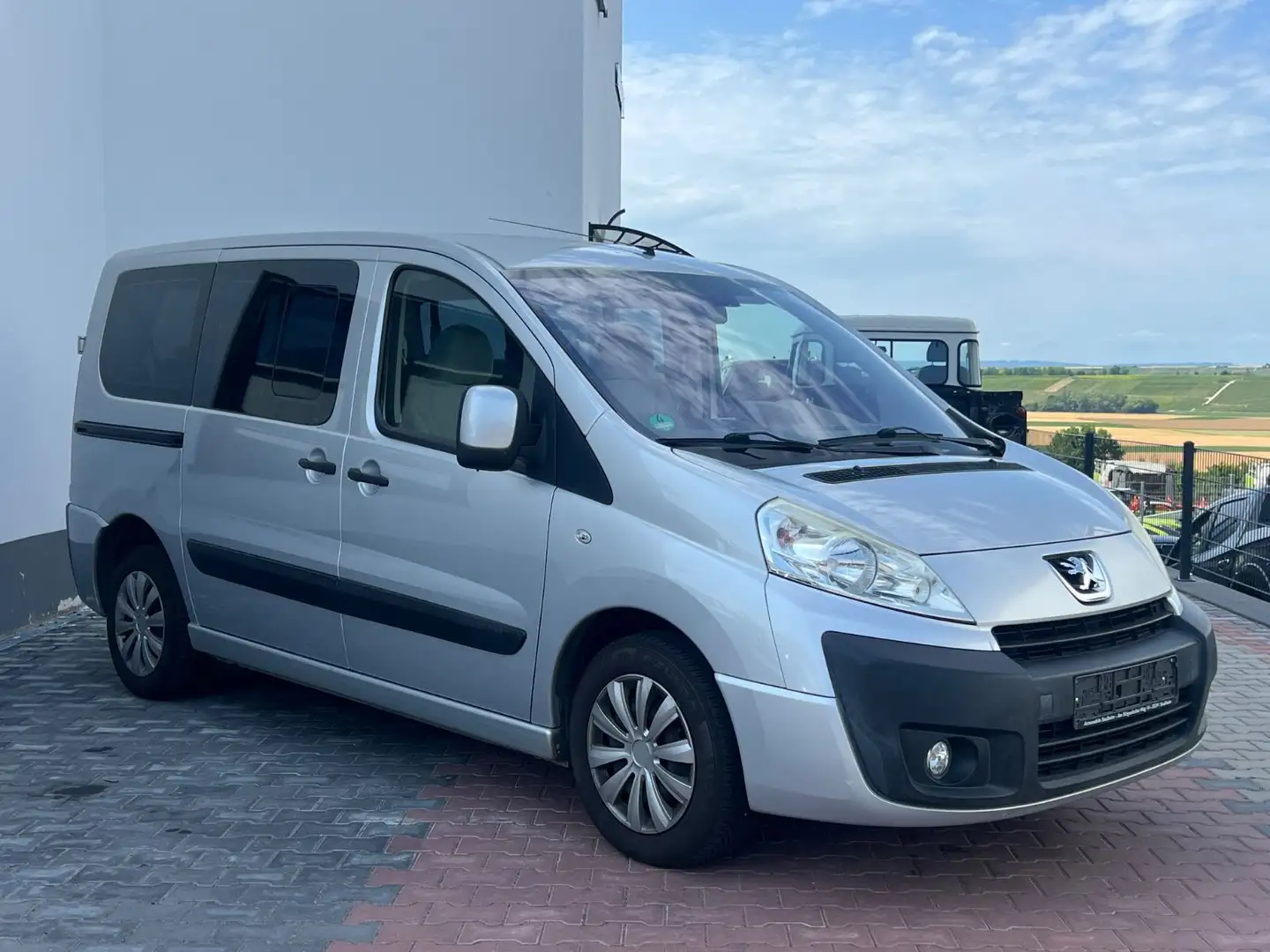 Peugeot Expert L1H1*8SITZER*AHK*FLÜGELTÜREN* Silber - 1