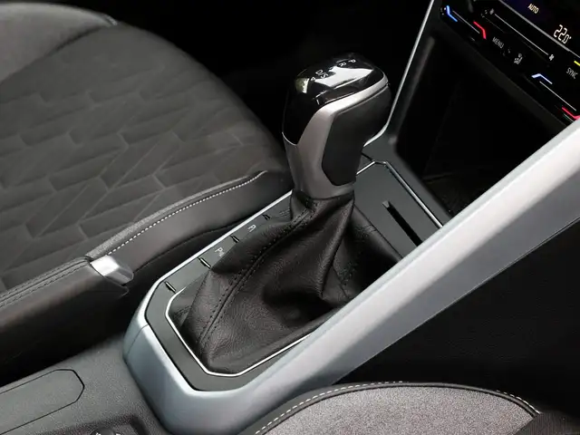 Volkswagen Taigo view 11