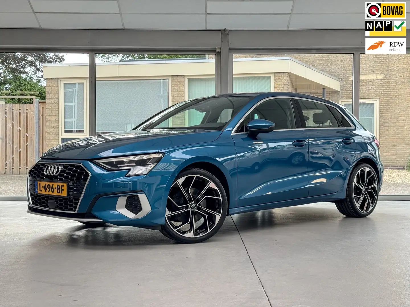Audi A3 Sportback 35 TFSI Business edition |Trekhaak afnee Blauw - 1