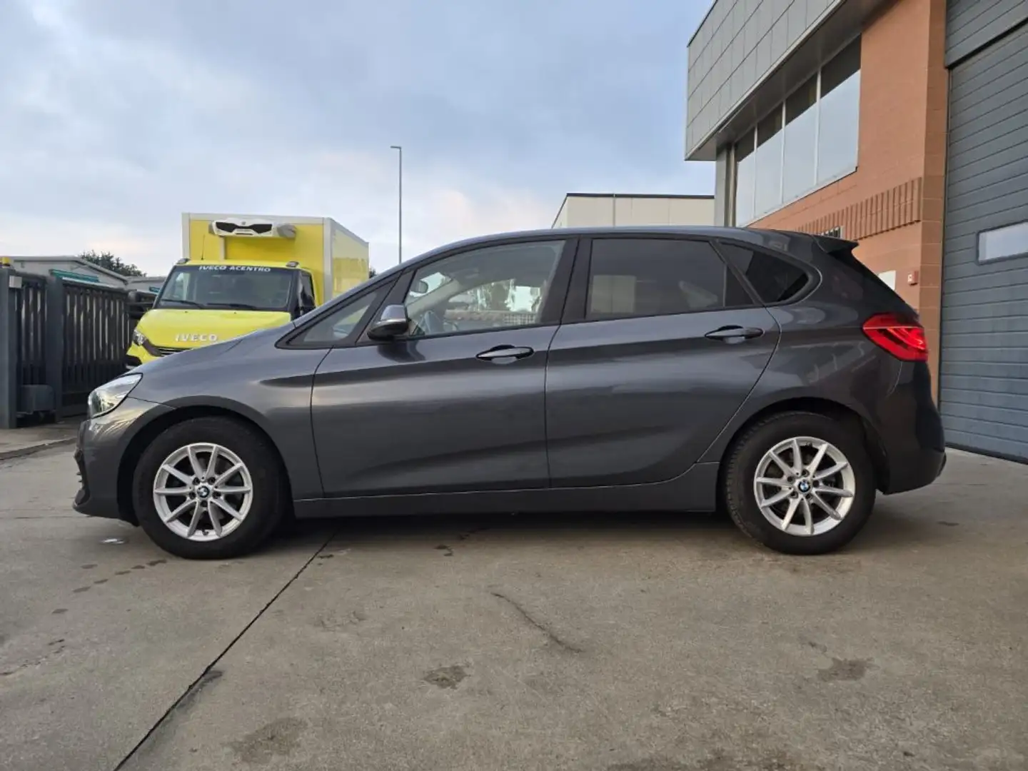 BMW 216 d Active Tourer Advantage- Unico proprietario Grigio - 2