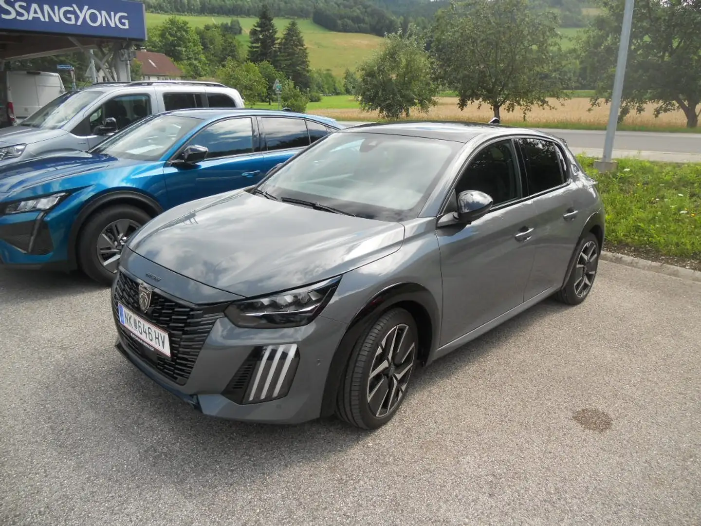 Peugeot e-208 156PS 54kWh GT Gris - 1