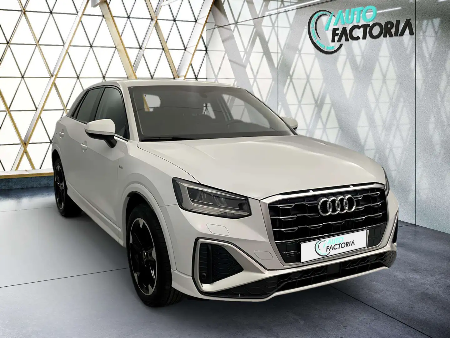 Audi Q2 -26% 30 TFSI 110cv S-Line+GPS+CAM+FULL LED+Options Beige - 2