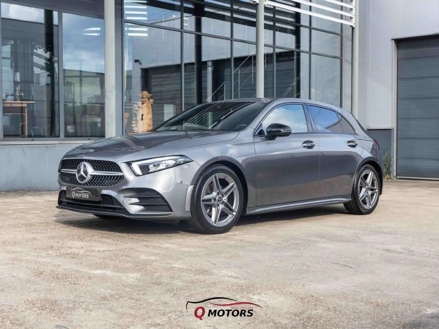 Mercedes-Benz A 180 d Business Solution AMG Szürke - 2