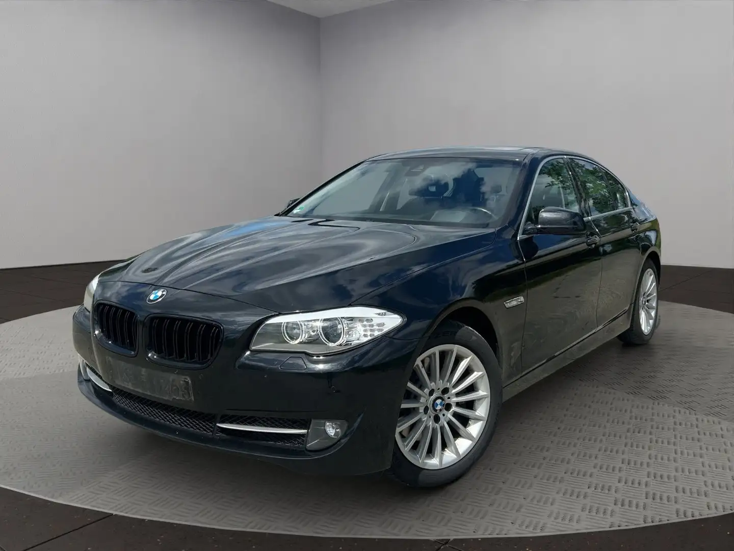 BMW 530 Baureihe 5 Lim. 530 d, Sitzbelüf.,Memory,HUD Noir - 1