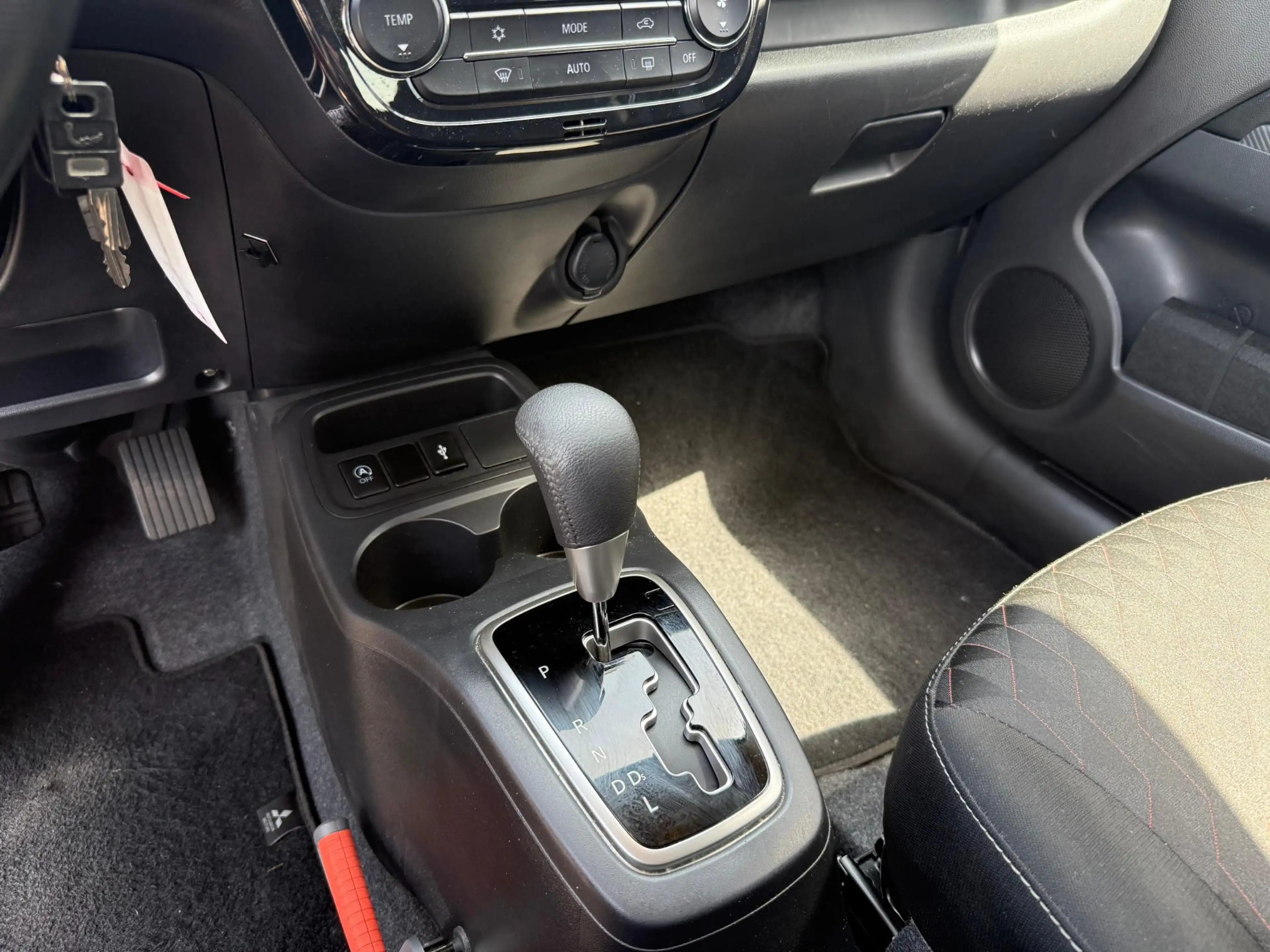 Mitsubishi Space Star 1.2 Dynamic Automaat — photo 11