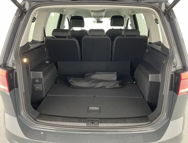 Volkswagen Touran view 7