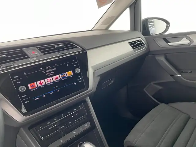 Volkswagen Touran view 10