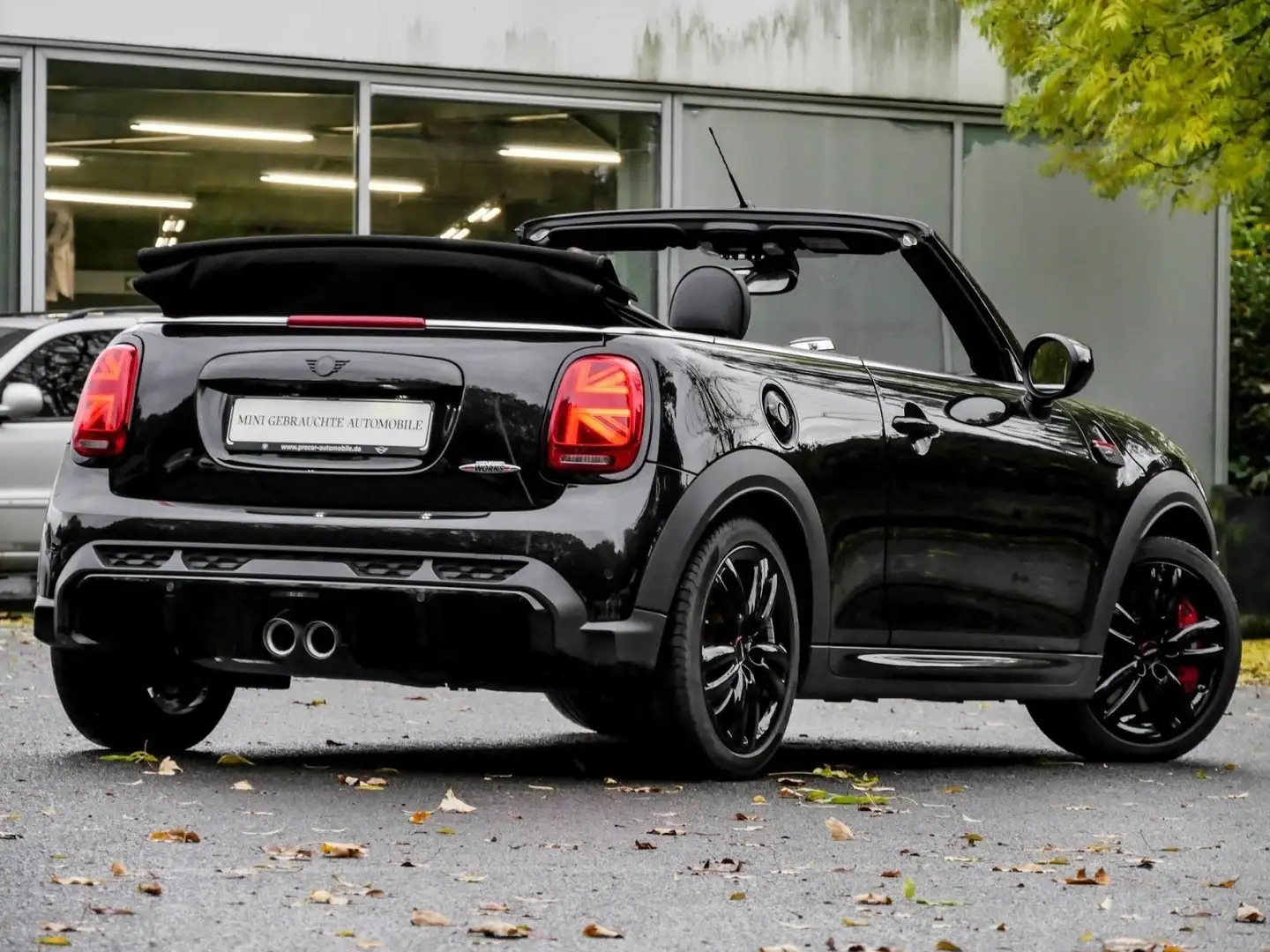 MINI John Cooper Works Cabrio John Cooper Works JCW TRIM+H/K+ACC+HuD+KAMERA+DA Schwarz - 2
