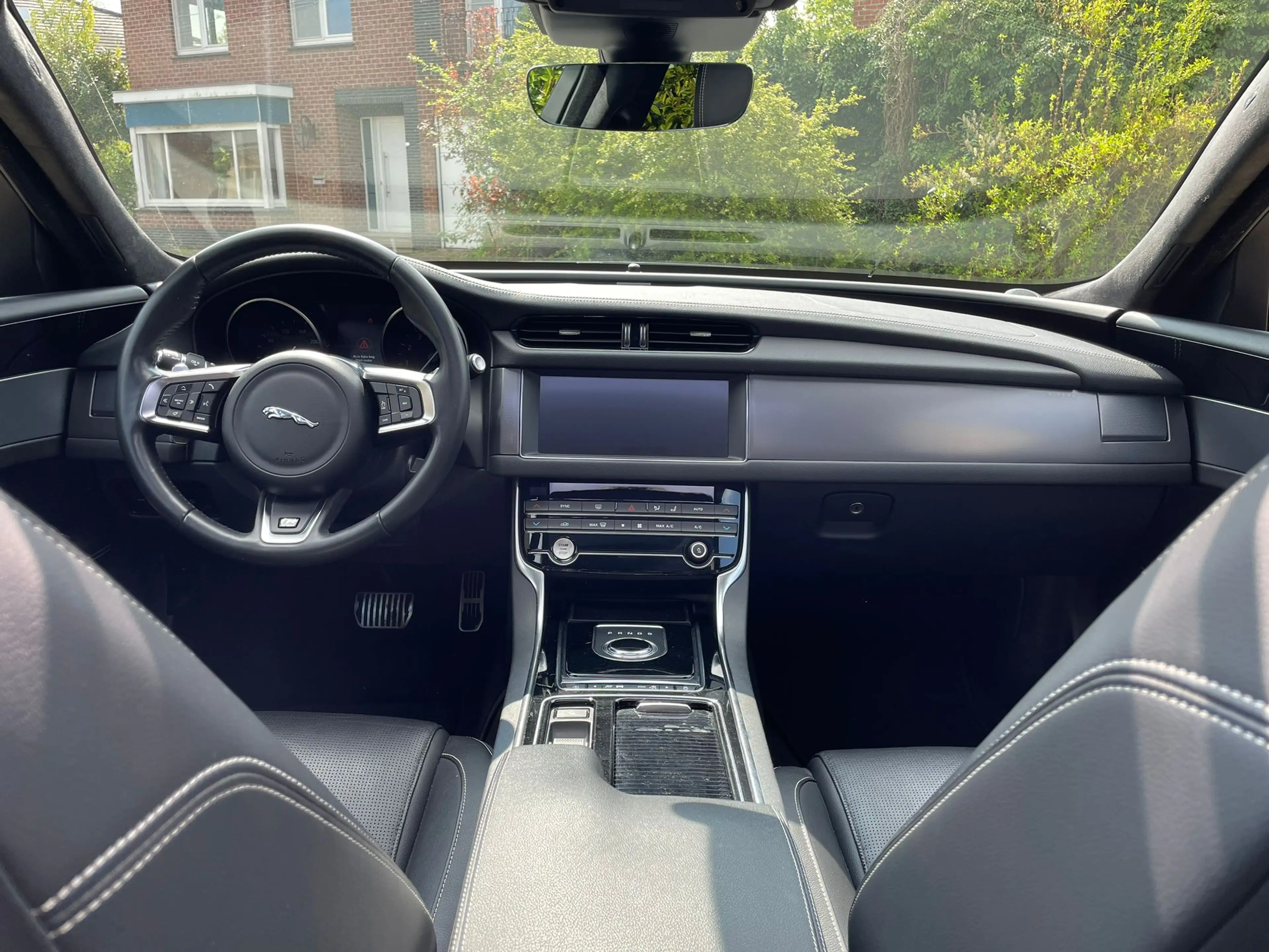 Jaguar XF XF 2.0 T *R-Sport *Open Dak *Carplay *1ste Eigenaar *BTW Wagen — photo 13