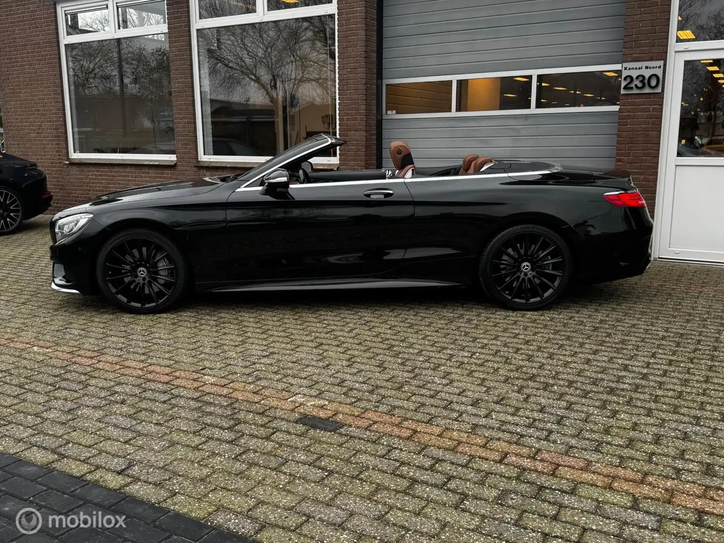 Mercedes-Benz S 500 Cabrio Noir - 2