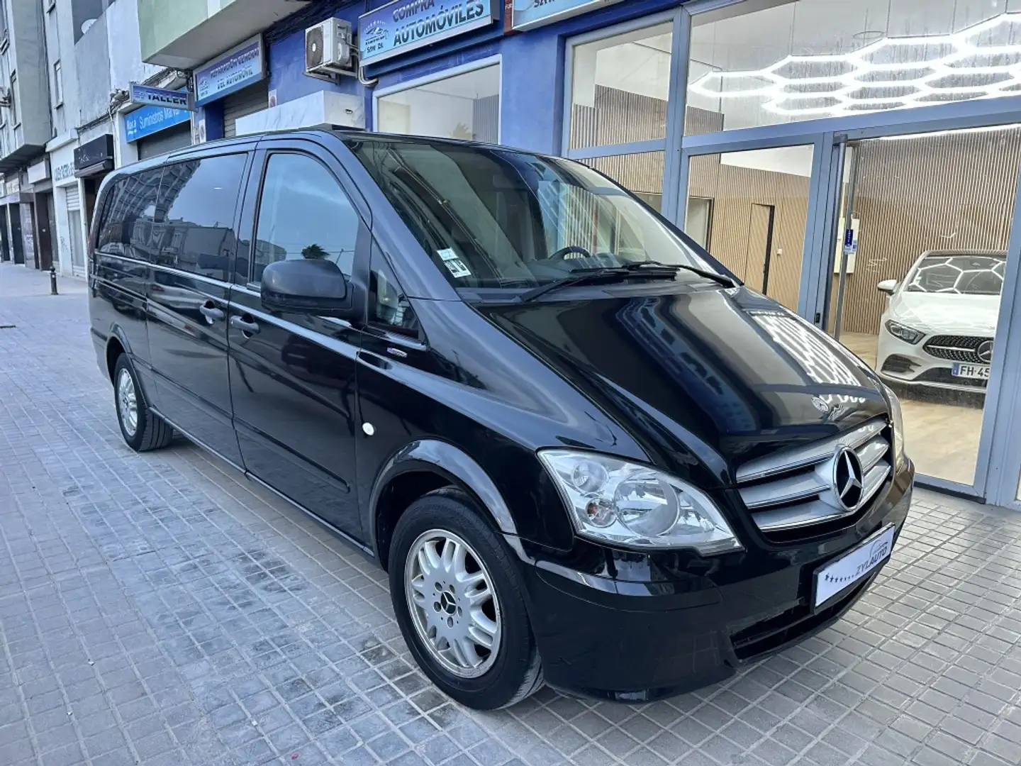 Mercedes-Benz Viano 2.2CDI Trend Extralargo 4M Aut. Nero - 1