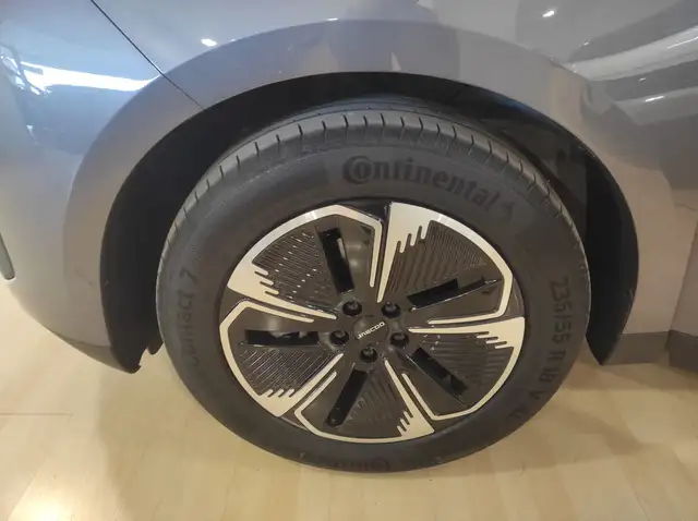 Jaecoo J5 view 4