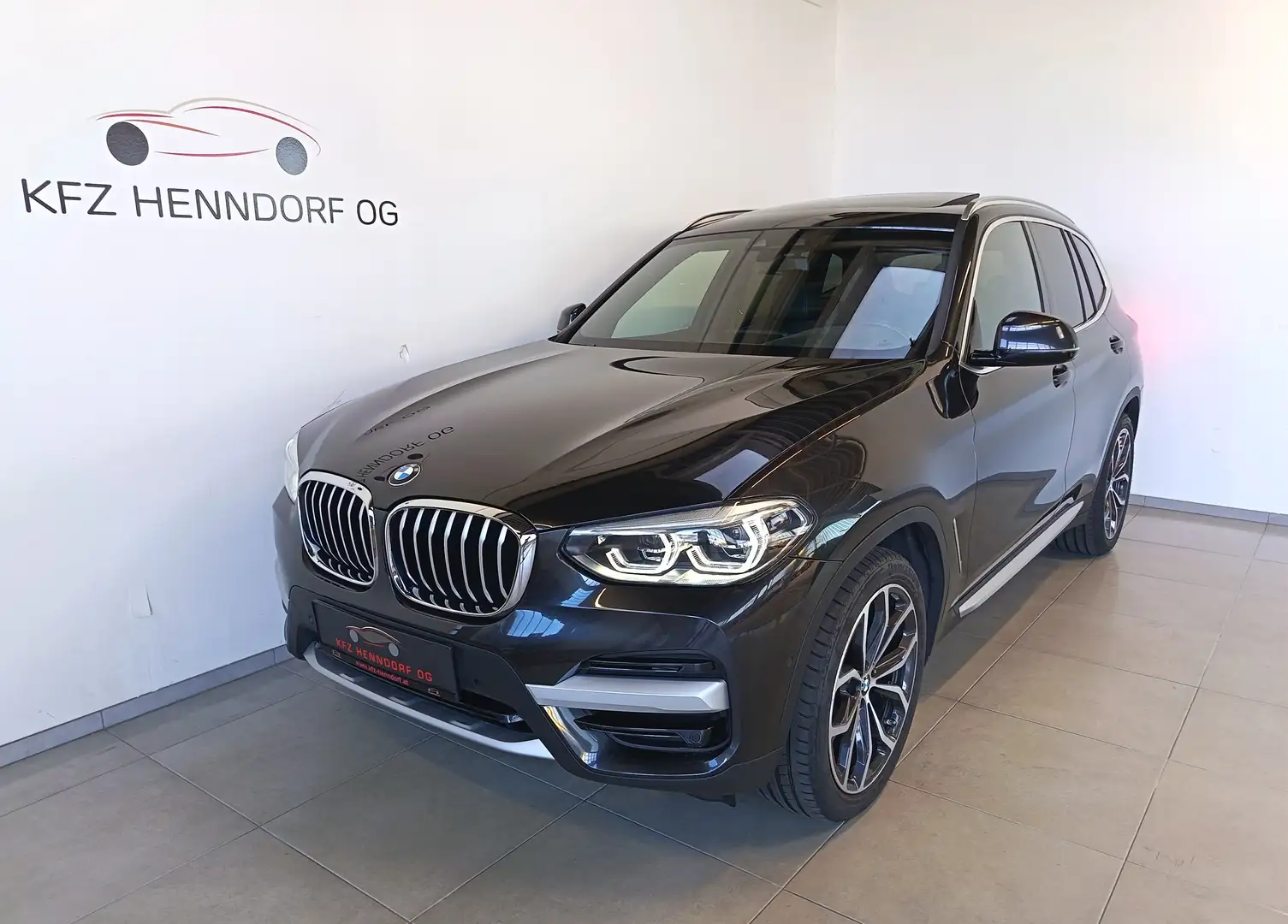 BMW X3 xDrive 20 d xLine Grau - 1
