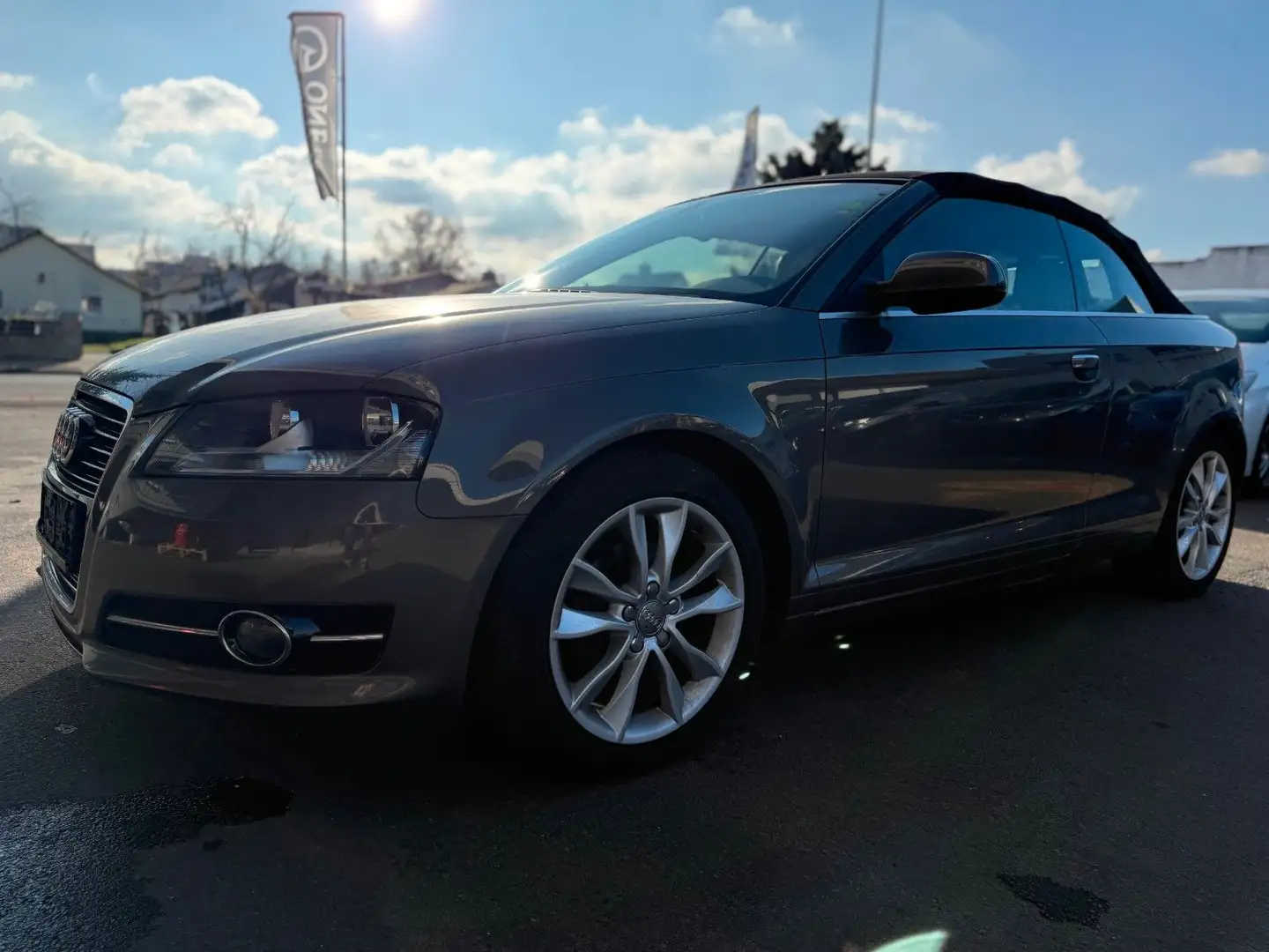 Audi A3 Cabriolet Ambition*Sitzhzg*Leder*AHK* Grau - 1