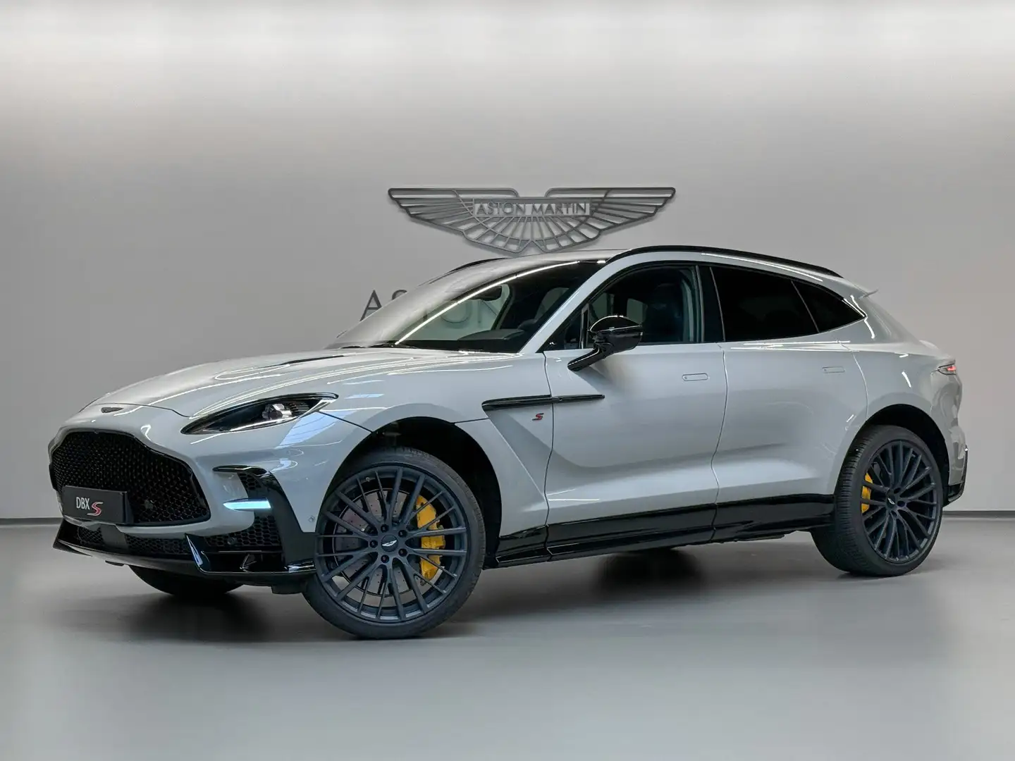 Aston Martin DBX S | NEW MODELYEAR 2026 Grau - 2