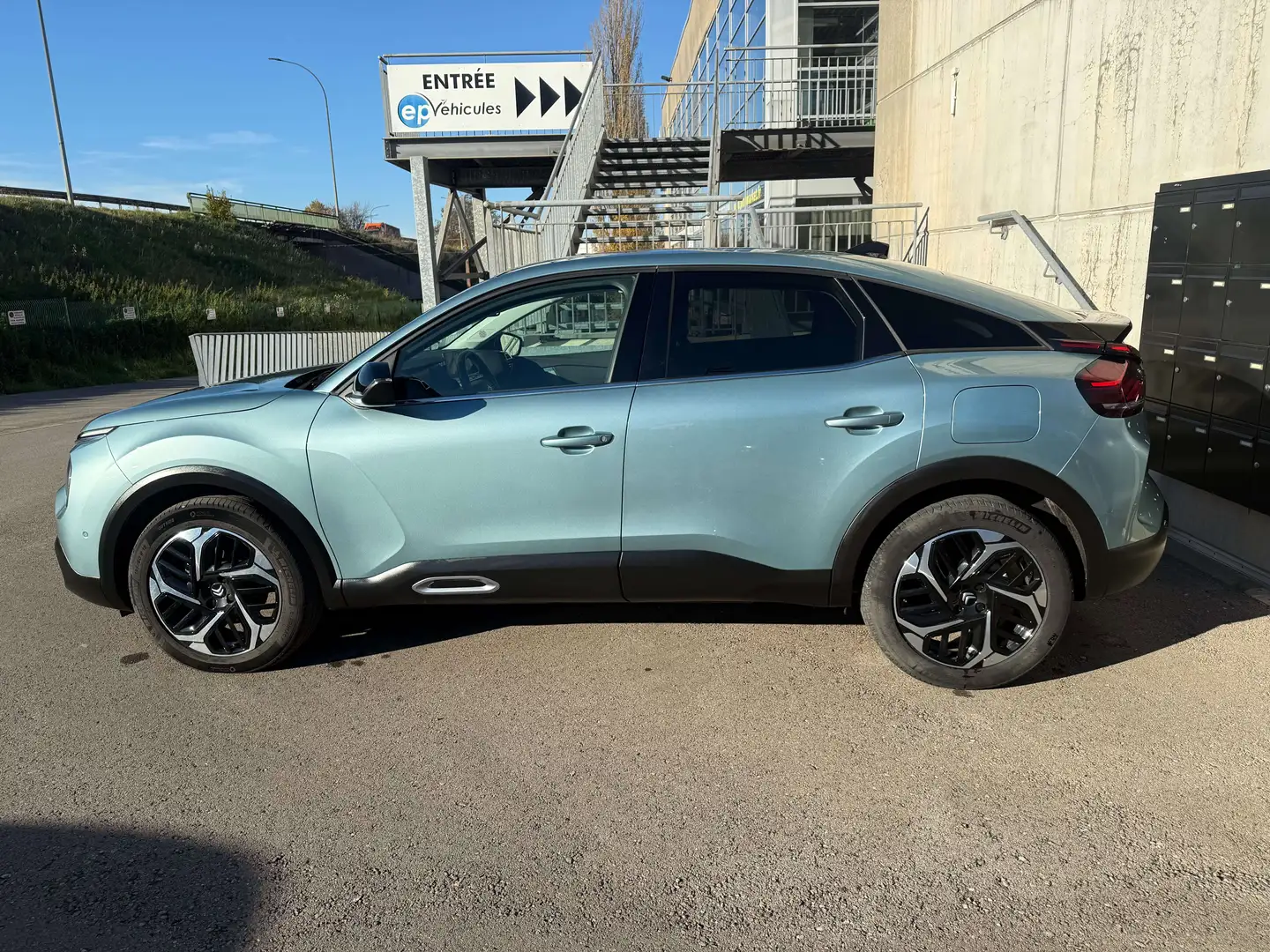 Citroen C4 1.2 PURETECH 130 EAT8 MAX Bleu - 2