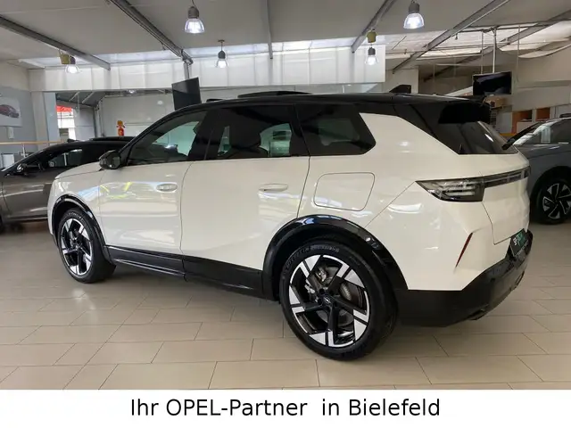 Opel Grandland view 6