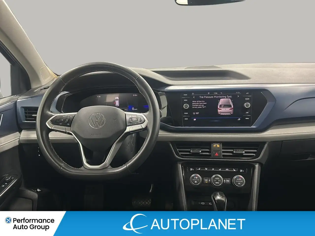 Volkswagen Taos снимка Volkswagen Taos