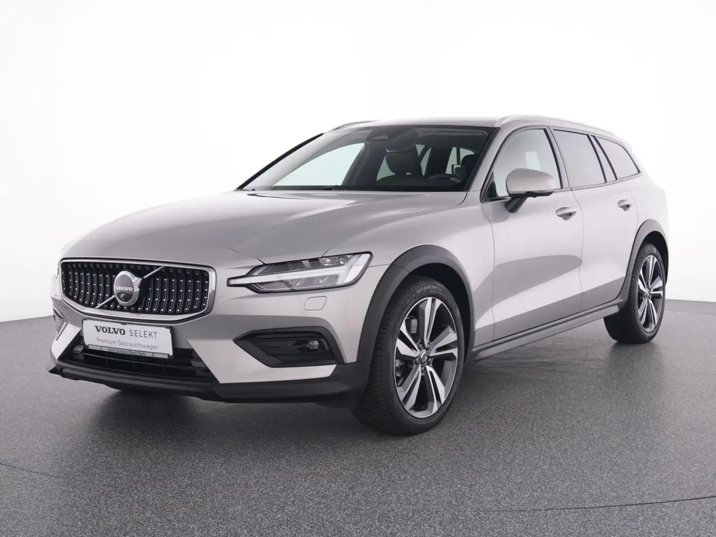 Volvo V60 Cross Country B4 D PLUS AWD +WP+LP+ WSS BEH. Zilver - 2
