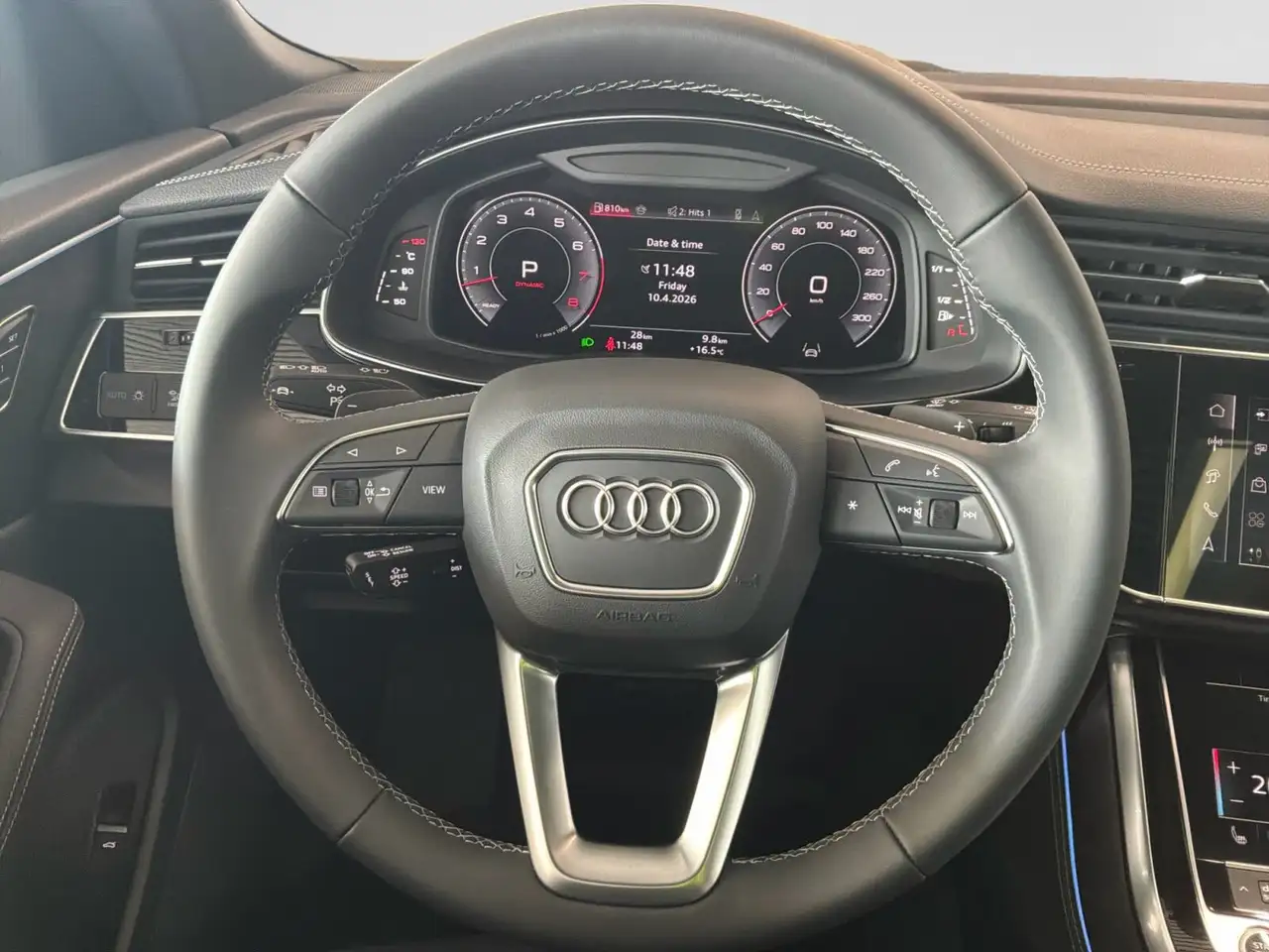 Audi Q8 снимка Audi Q8
