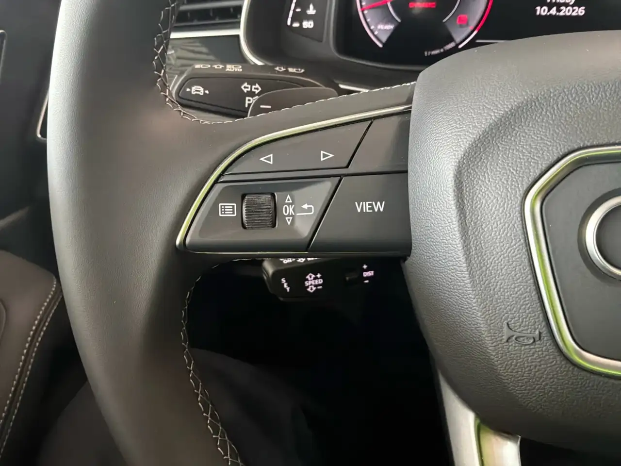 Audi Q8 снимка Audi Q8