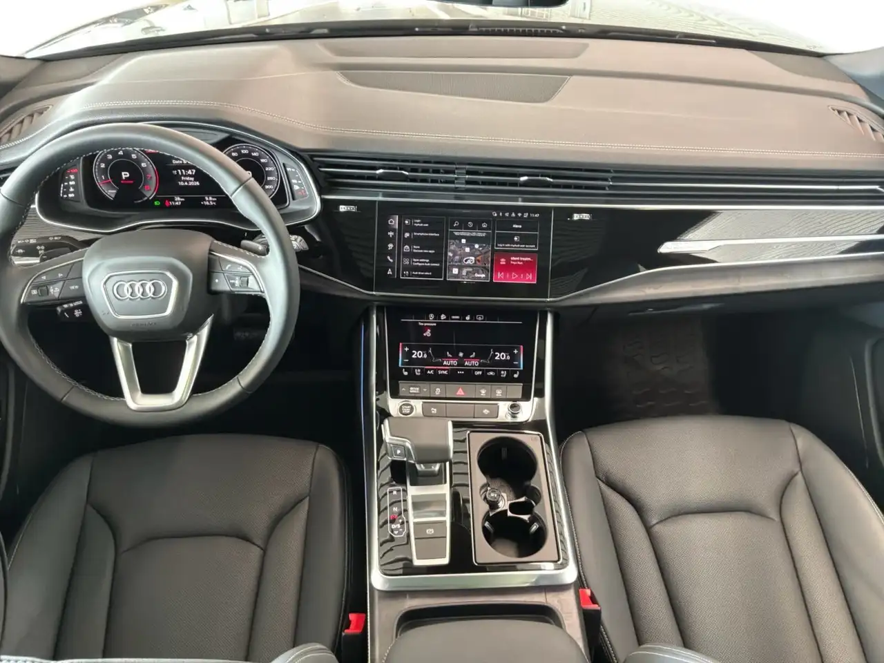 Audi Q8 снимка Audi Q8