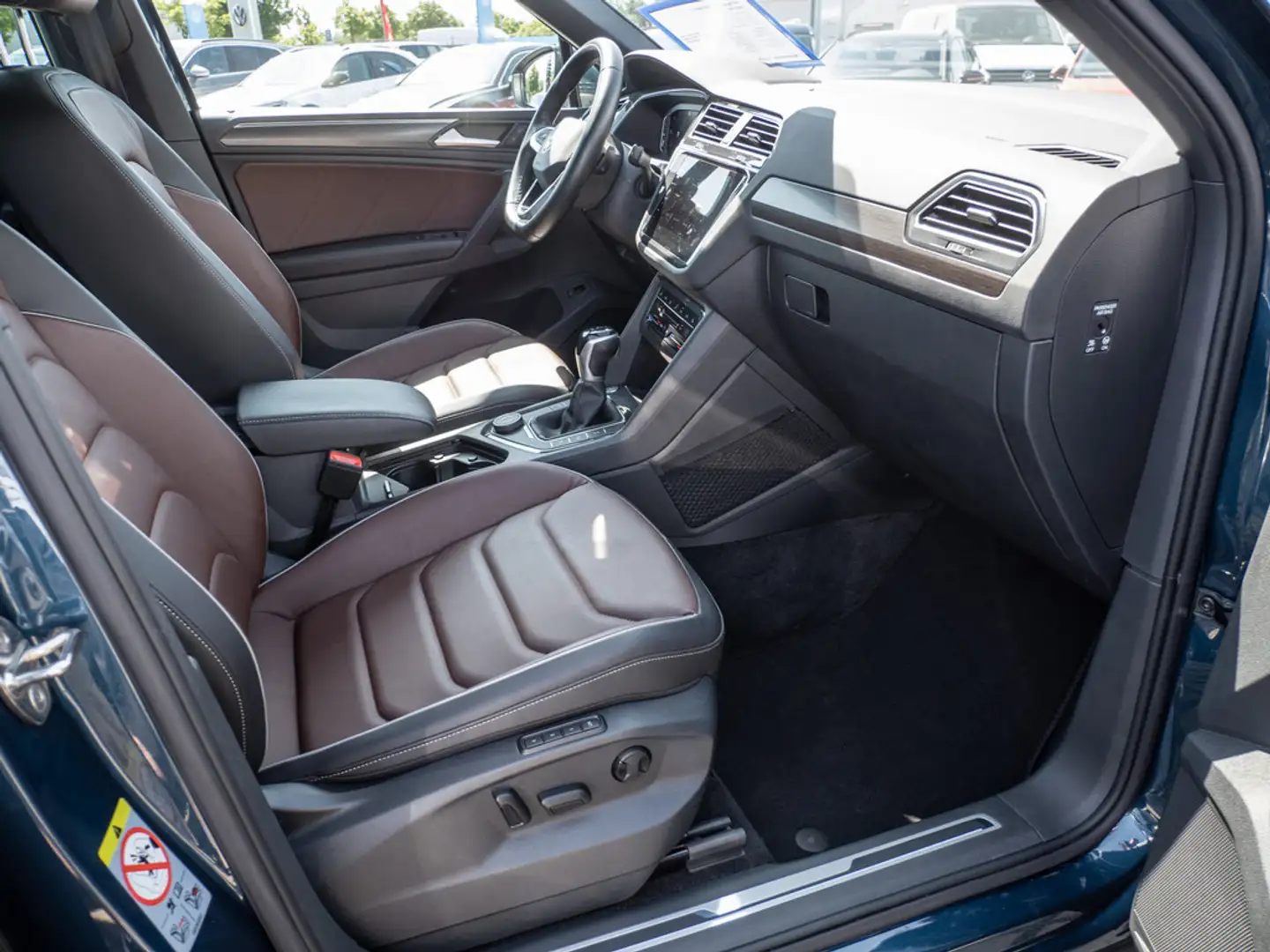 Volkswagen Tiguan 2.0 TDI SCR Elegance 4MOTION STANDHZ Blau - 2