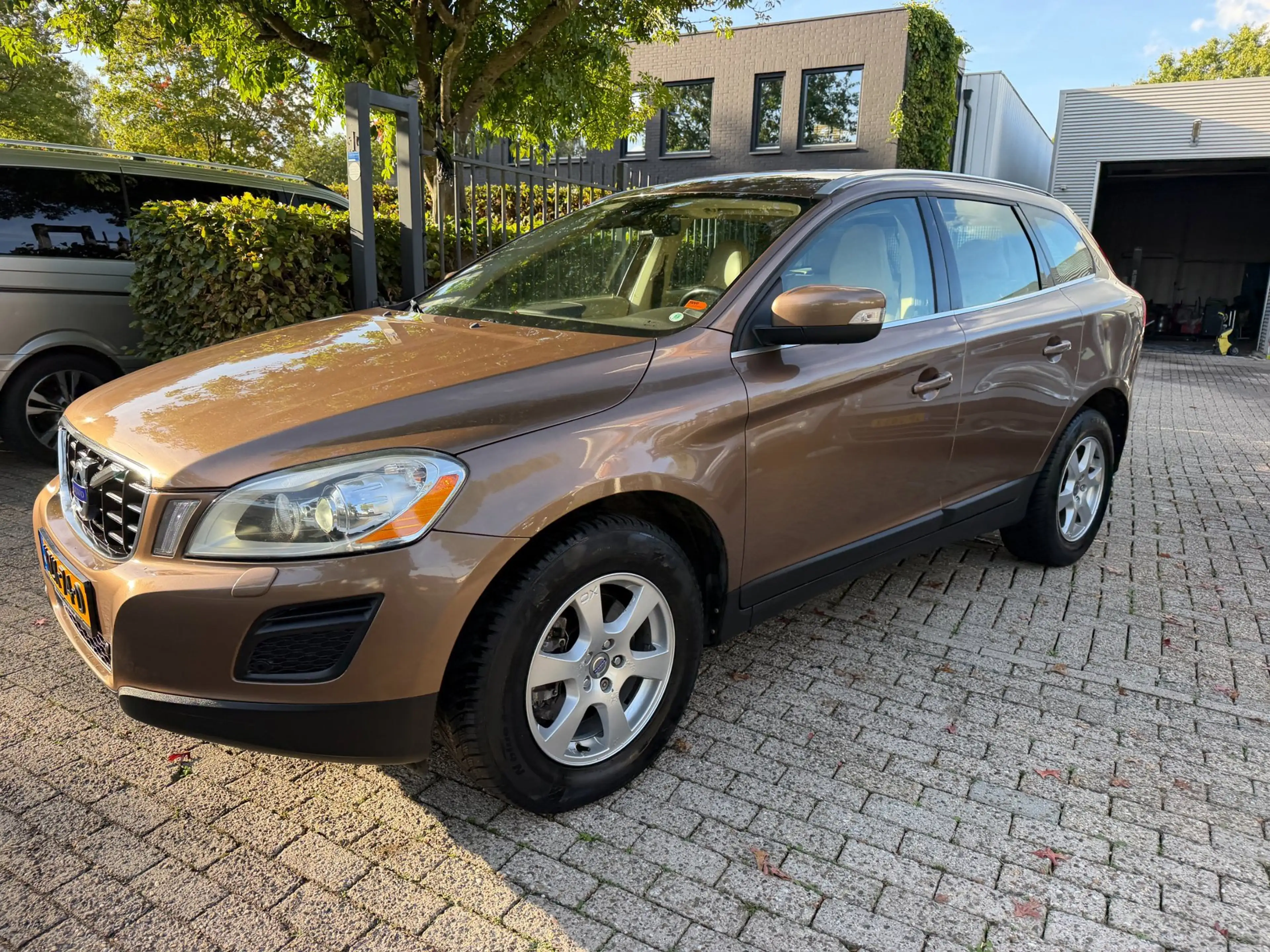 Volvo XC60 3.0 T6 Momentum nwe apk, 2e eigenaar, dealer onder — photo 7