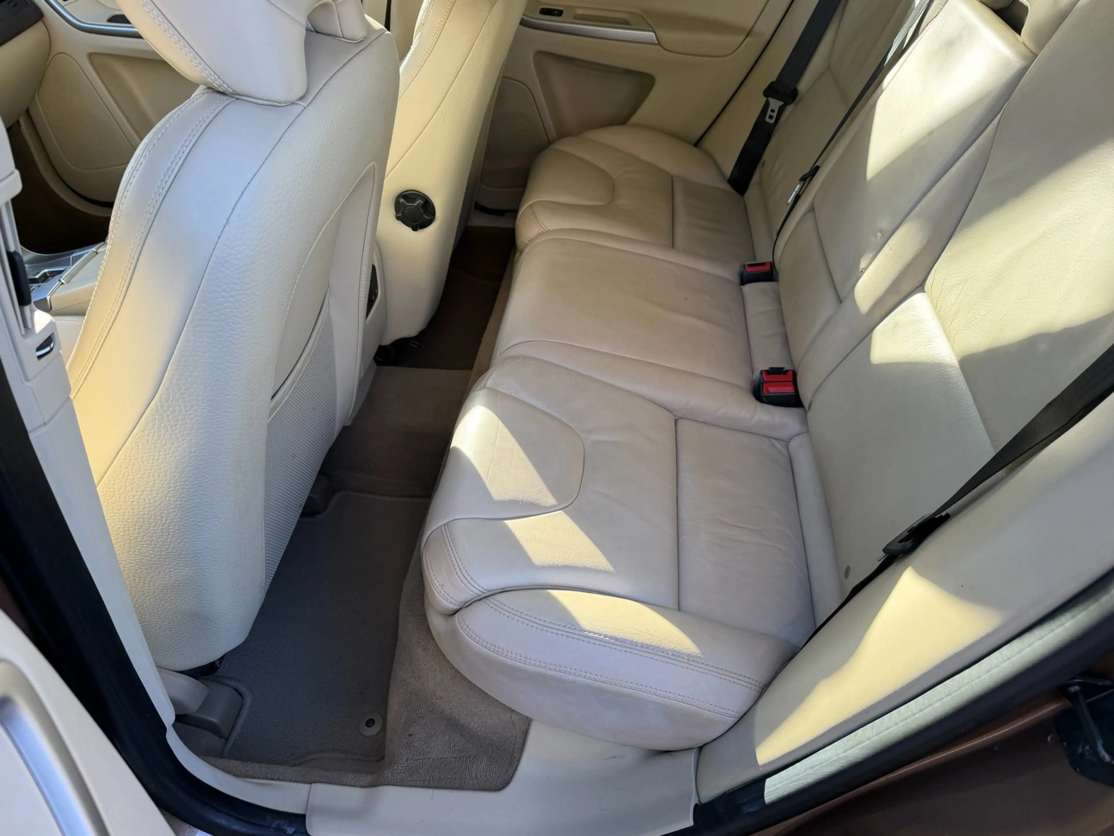 Volvo XC60 3.0 T6 Momentum nwe apk, 2e eigenaar, dealer onder — photo 41