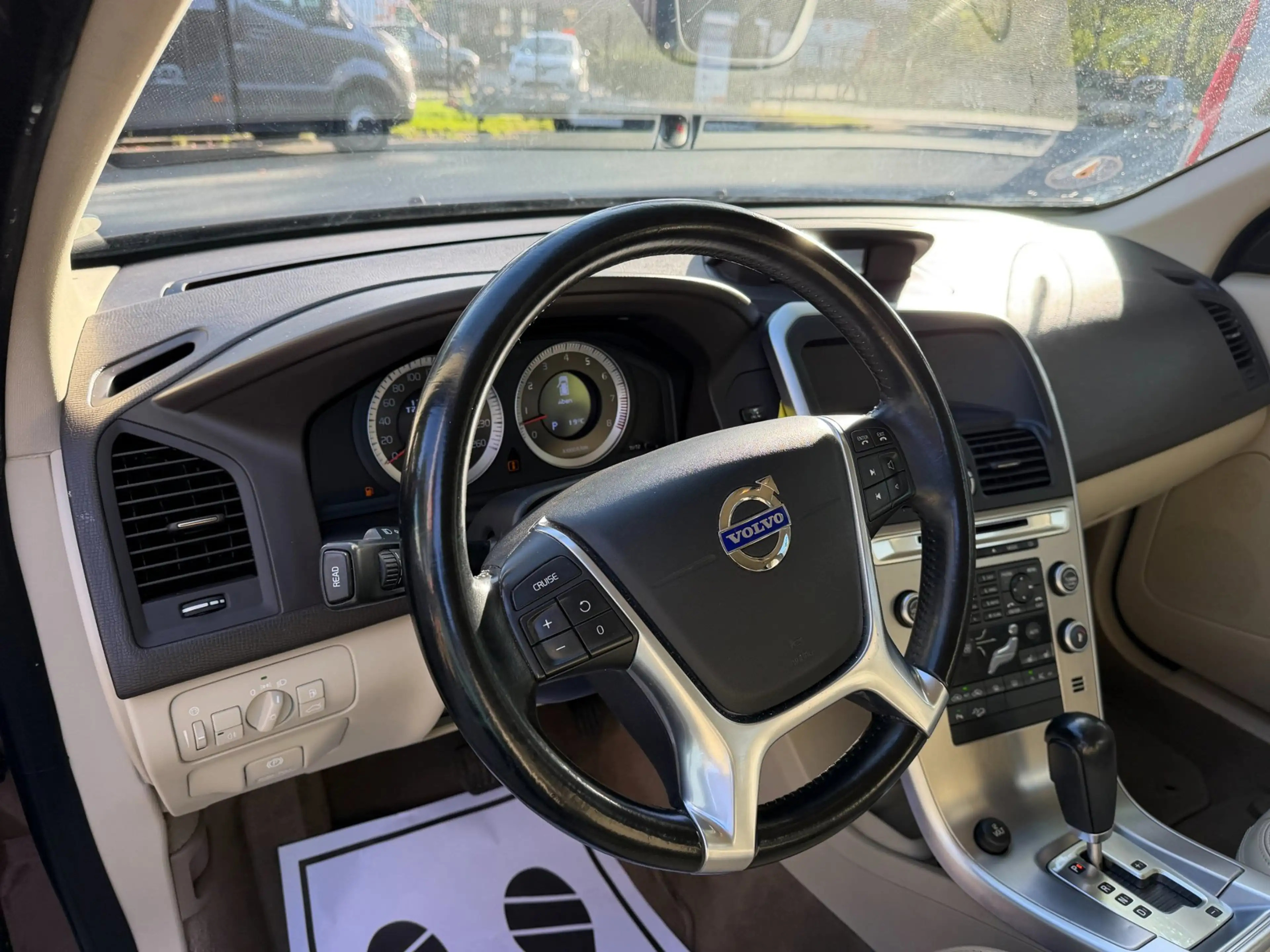 Volvo XC60 3.0 T6 Momentum nwe apk, 2e eigenaar, dealer onder — photo 25