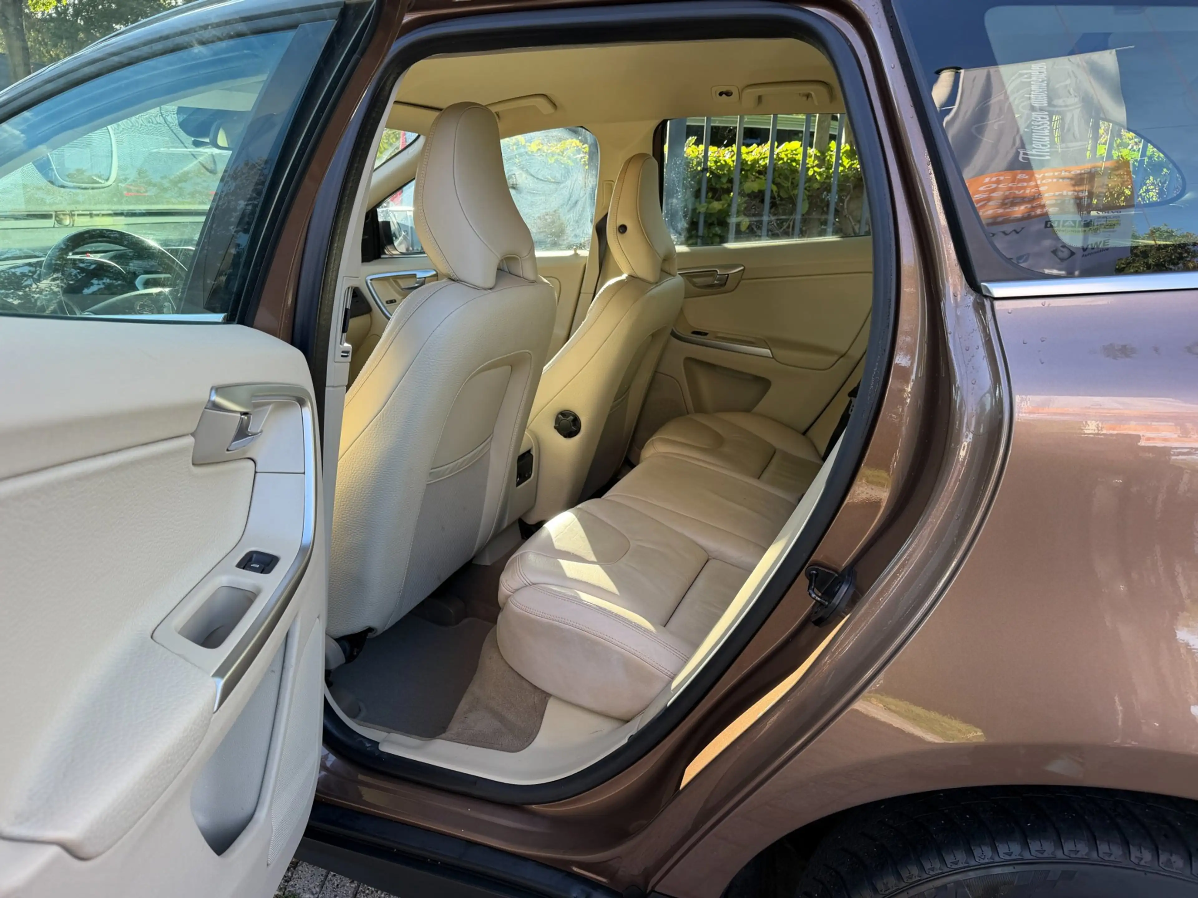 Volvo XC60 3.0 T6 Momentum nwe apk, 2e eigenaar, dealer onder — photo 34