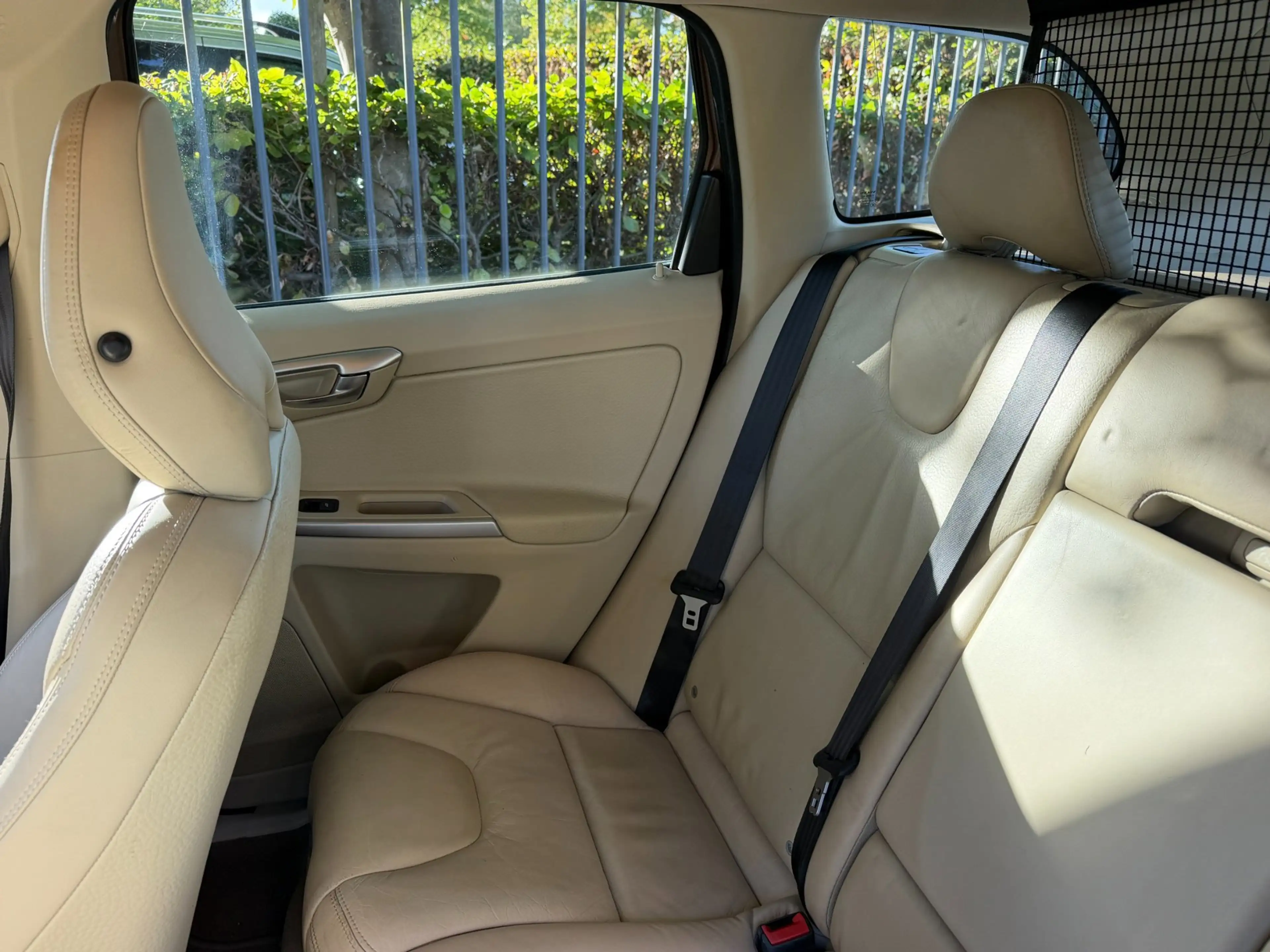 Volvo XC60 3.0 T6 Momentum nwe apk, 2e eigenaar, dealer onder — photo 38