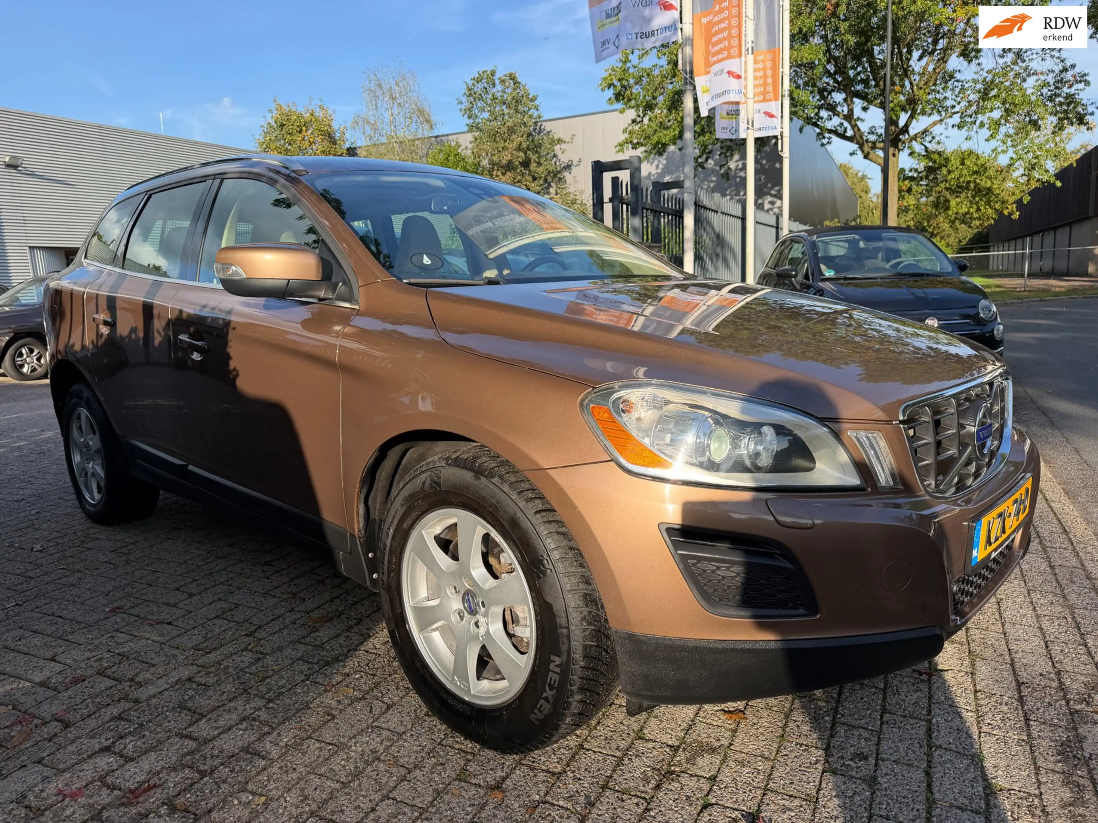 Volvo XC60 3.0 T6 Momentum nwe apk, 2e eigenaar, dealer onder