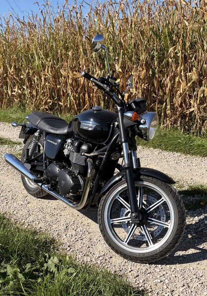 Triumph Bonneville T100