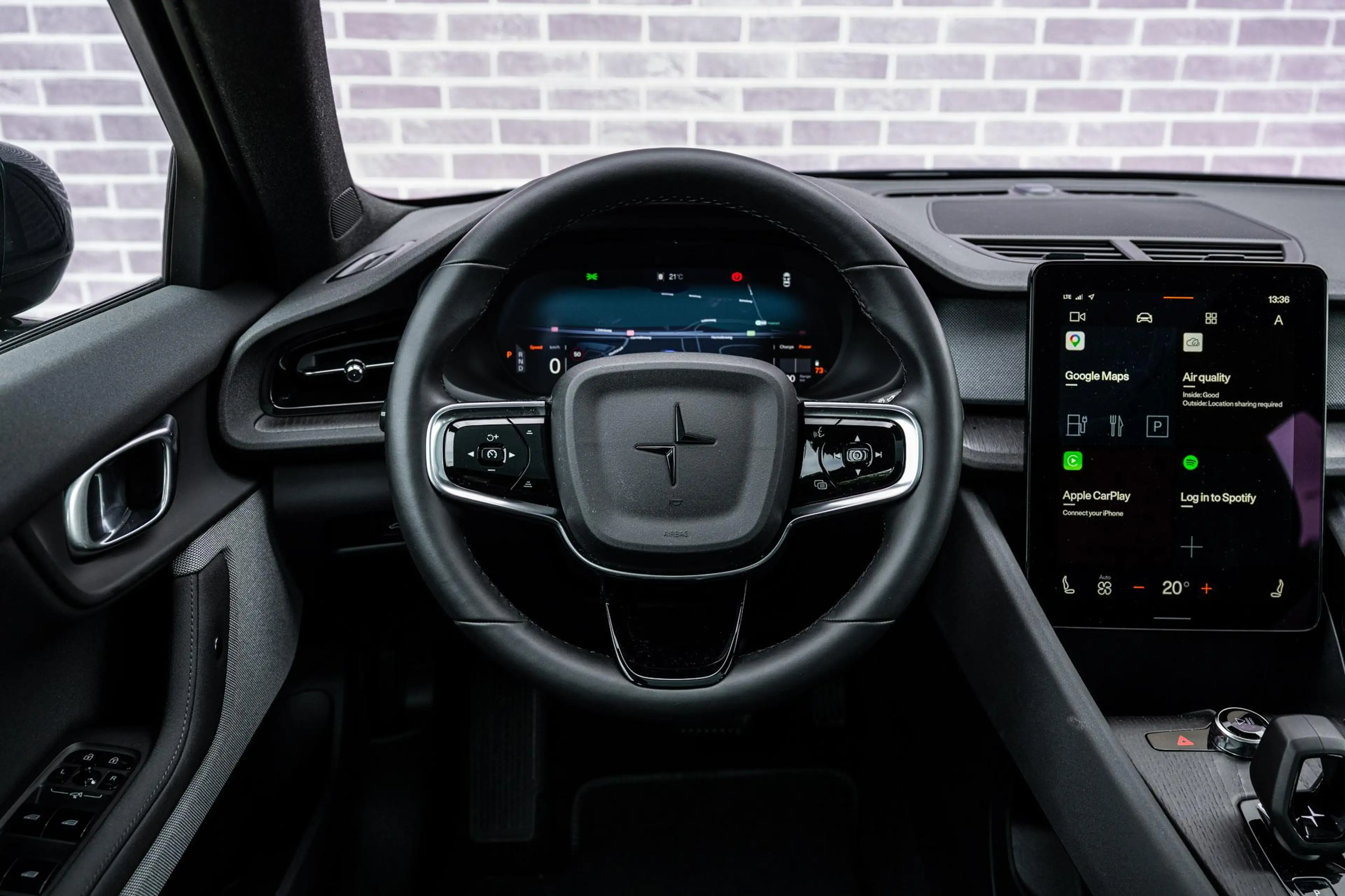 Polestar 2 Long Range Single Motor Plus 82 kWh — photo 3