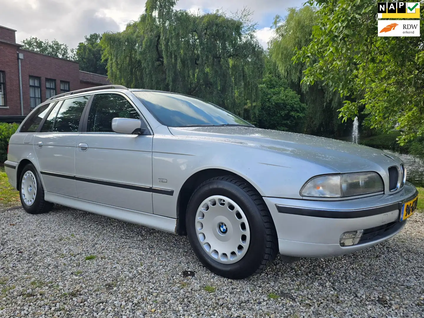 BMW 520 5-serie Touring 520i Executive AUTOMAAT Gris - 1