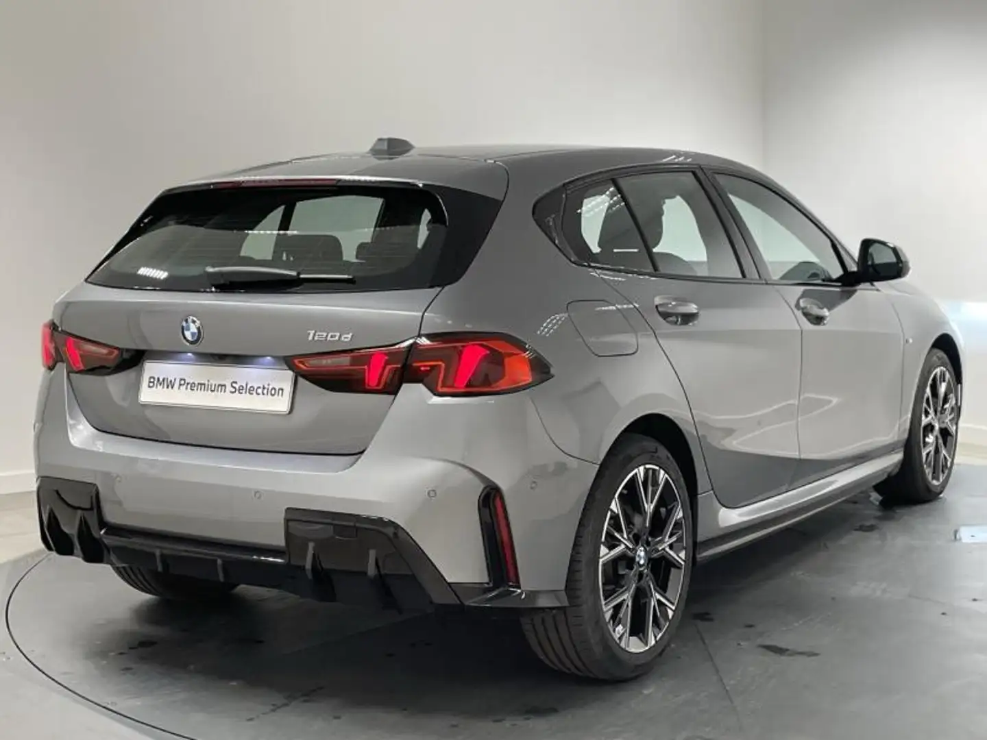 BMW 120 120dA 163ch M Sport Design DKG7 Gris - 2