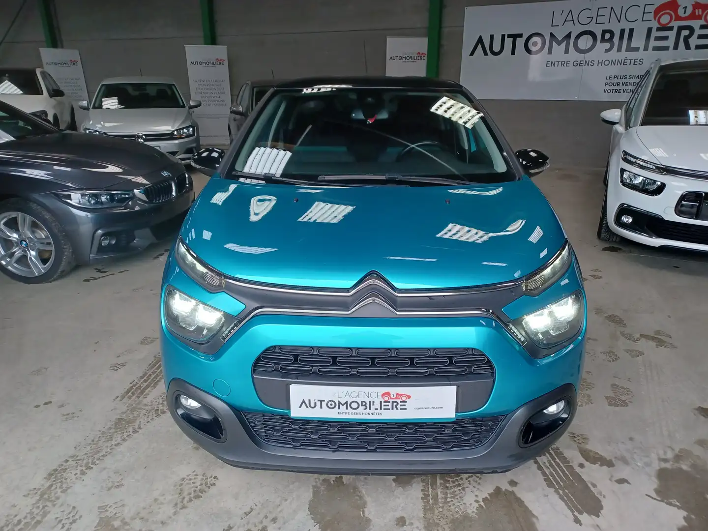 Citroen C3 1.2i !! Shine,Led, Gps,Caméra,Multimédia !! Bleu - 2