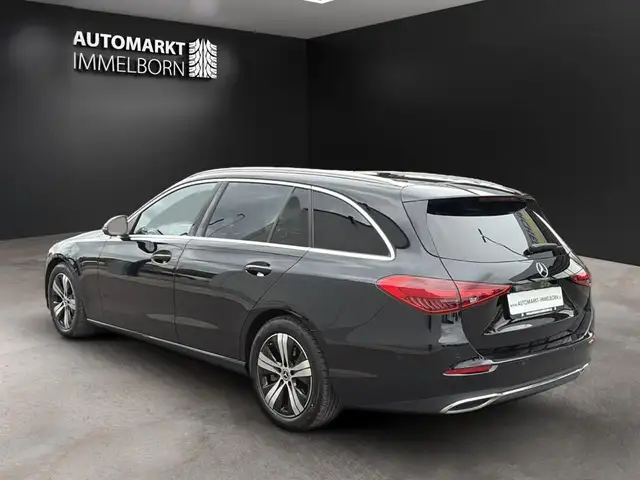 Mercedes-Benz C-Class view 6