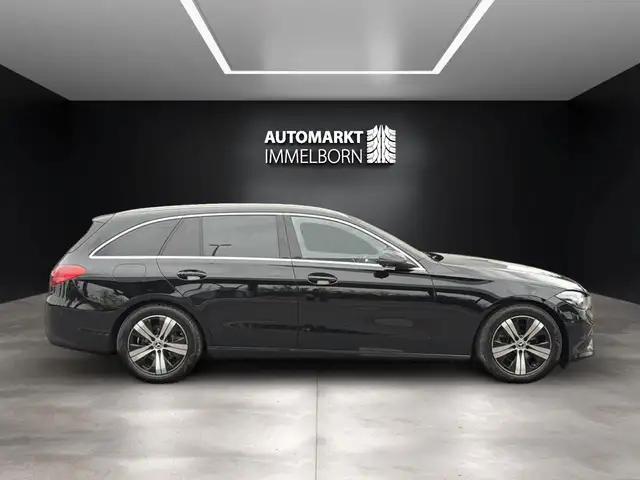 Mercedes-Benz C-Class view 11