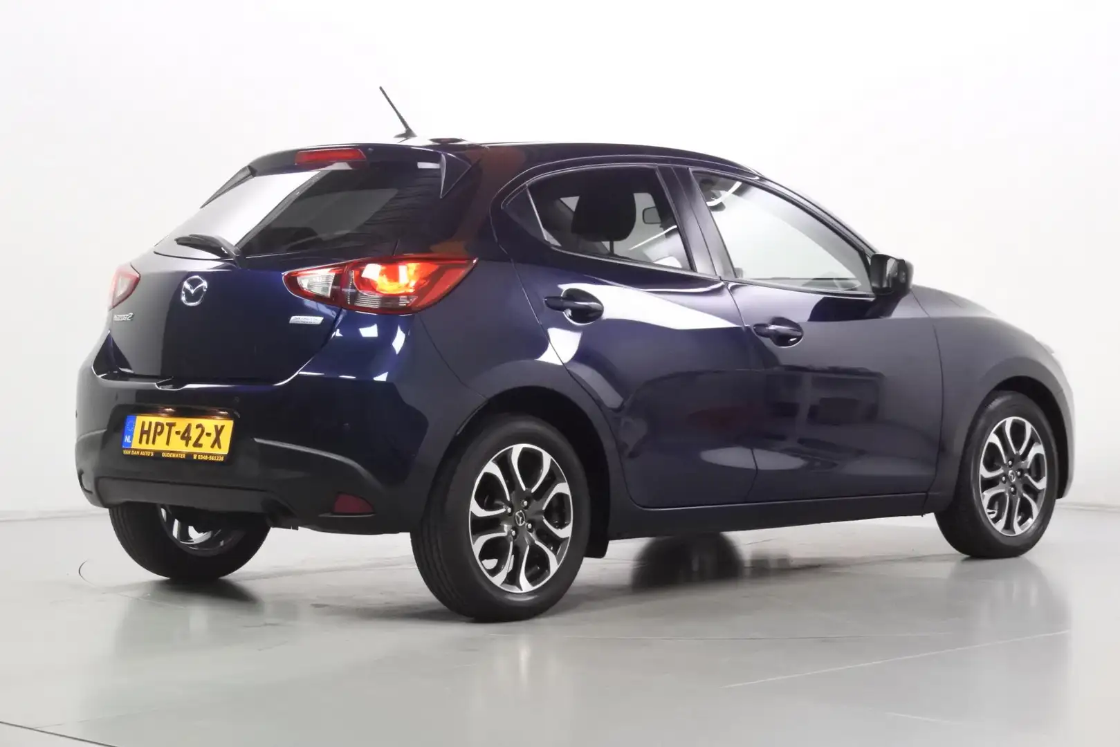 Mazda 2 1.5 90pk Nakama Bleu - 2