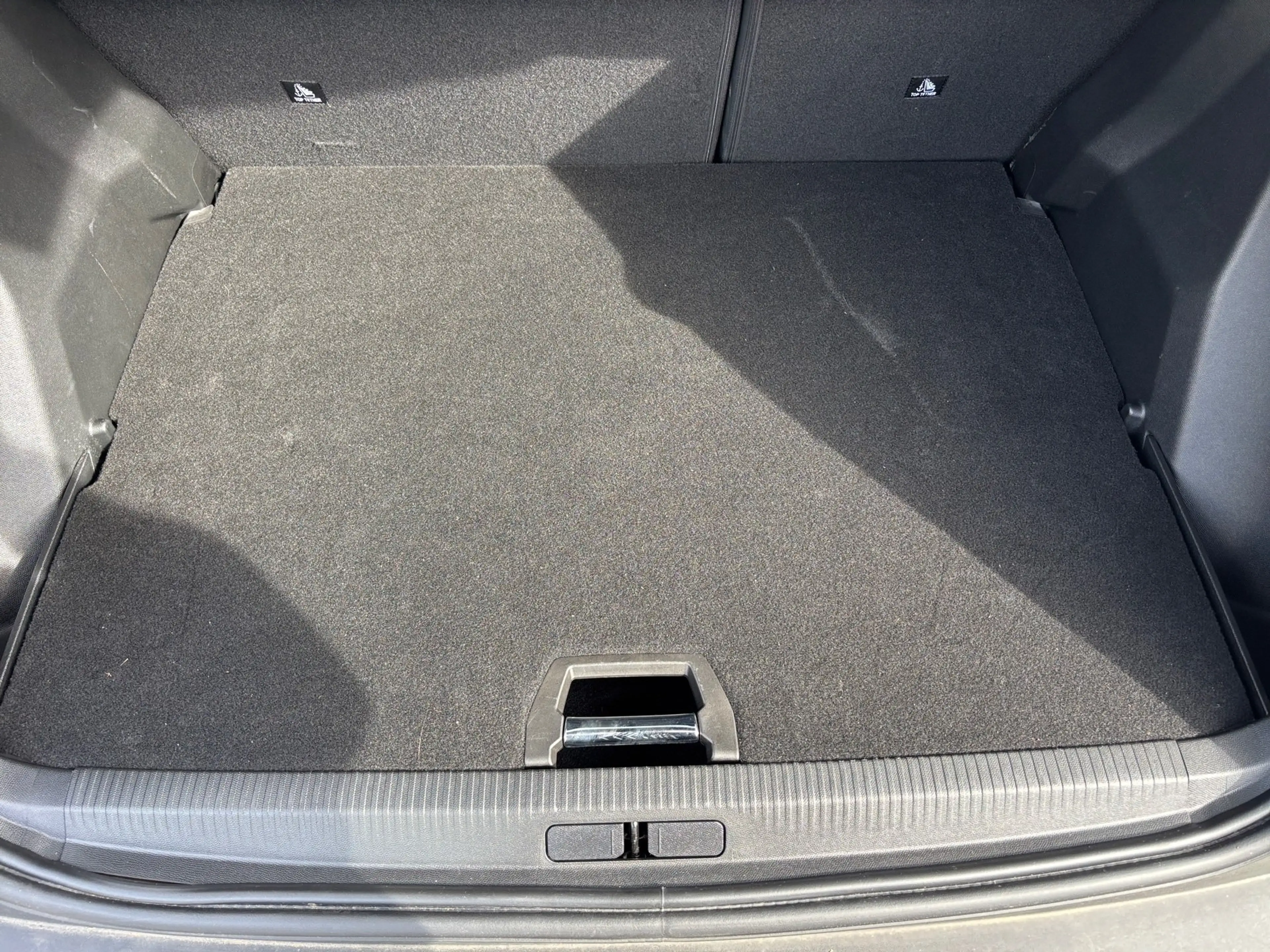 Peugeot 2008 1.2 PureTech 130 GT ACC KeyLess LED Navi — photo 12