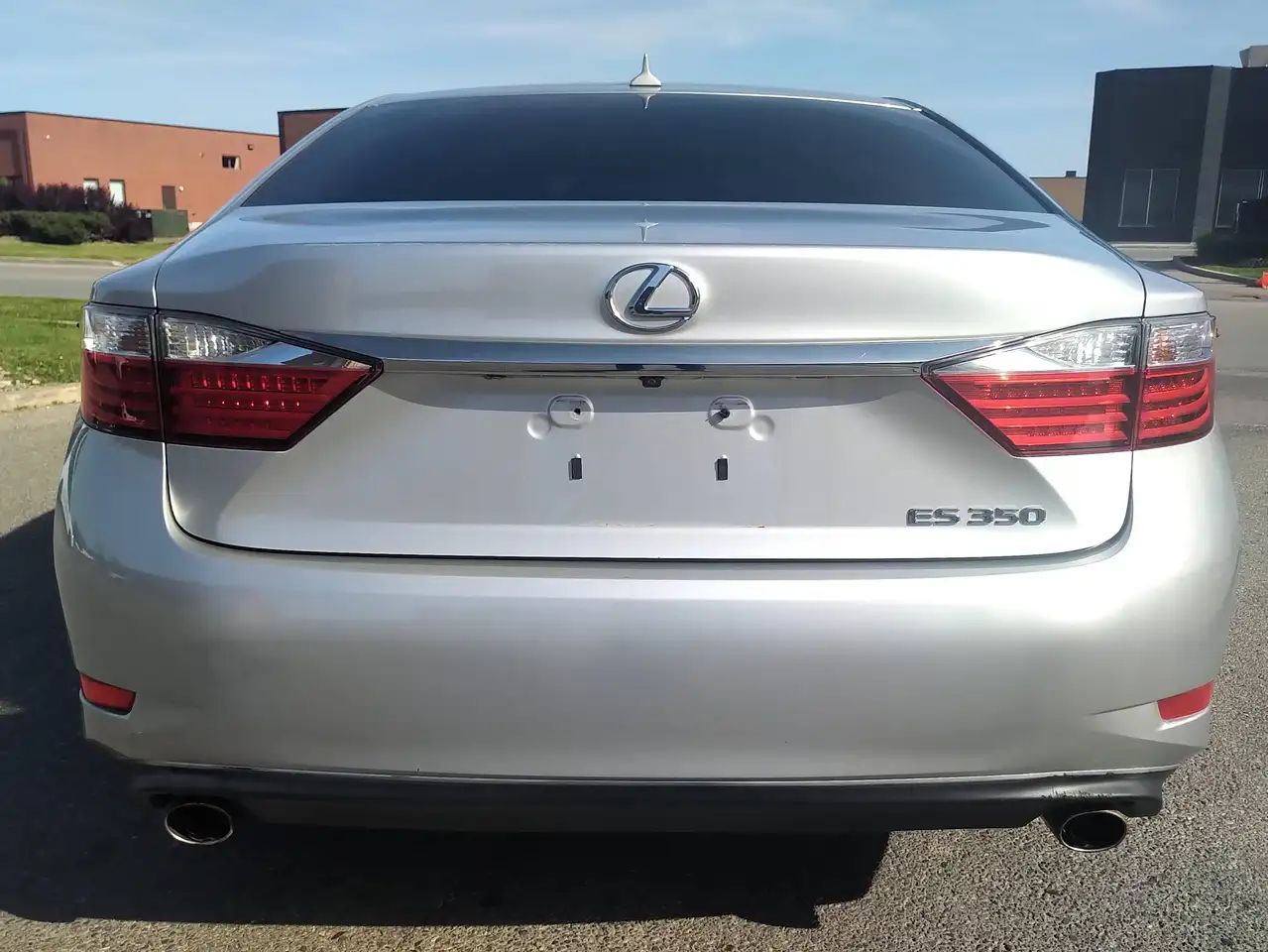 Lexus ES photo Lexus ES