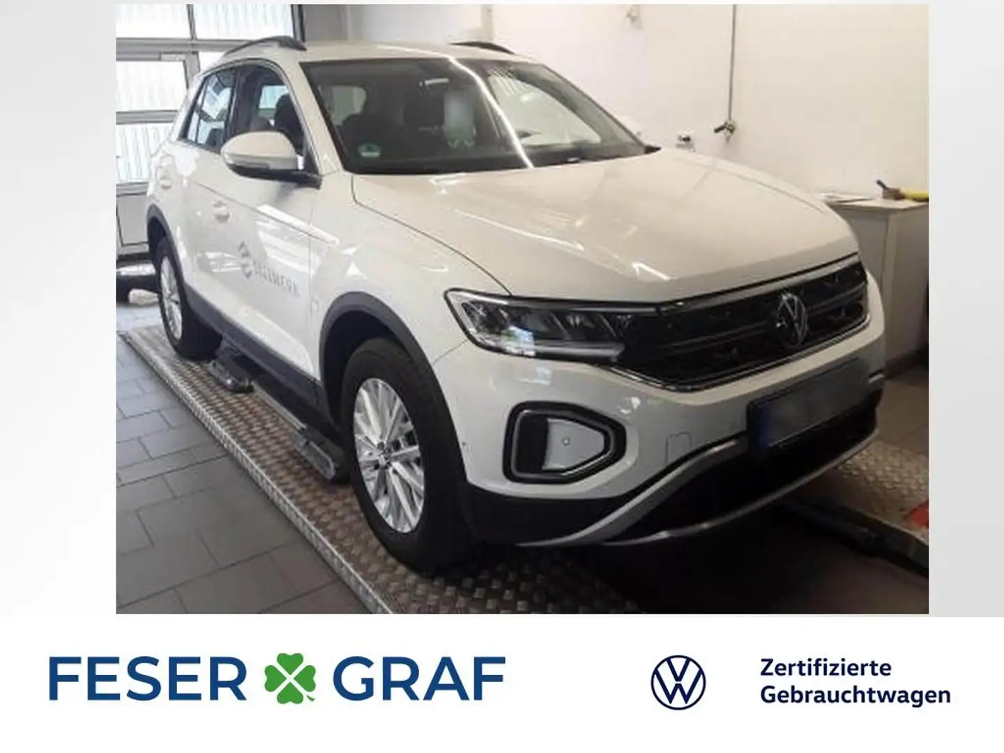 Volkswagen T-Roc Life 2.0 TDI DSG Navi LED ACC SiHz ParkAssist Weiß - 1