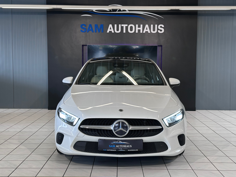 Mercedes-Benz A 180 A 180 Limousine Aut. /LED/PANO/MBUX/RFK/LEDER/ — photo 4