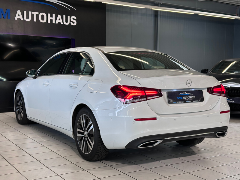 Mercedes-Benz A 180 A 180 Limousine Aut. /LED/PANO/MBUX/RFK/LEDER/ — photo 9
