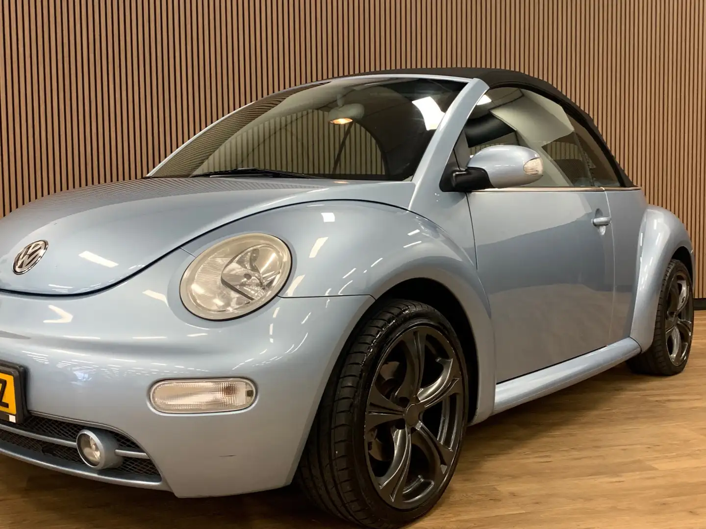 Volkswagen New Beetle Cabriolet 1.6 Turijn Comfort|Airco|143000KM|Stoelv Blauw - 2