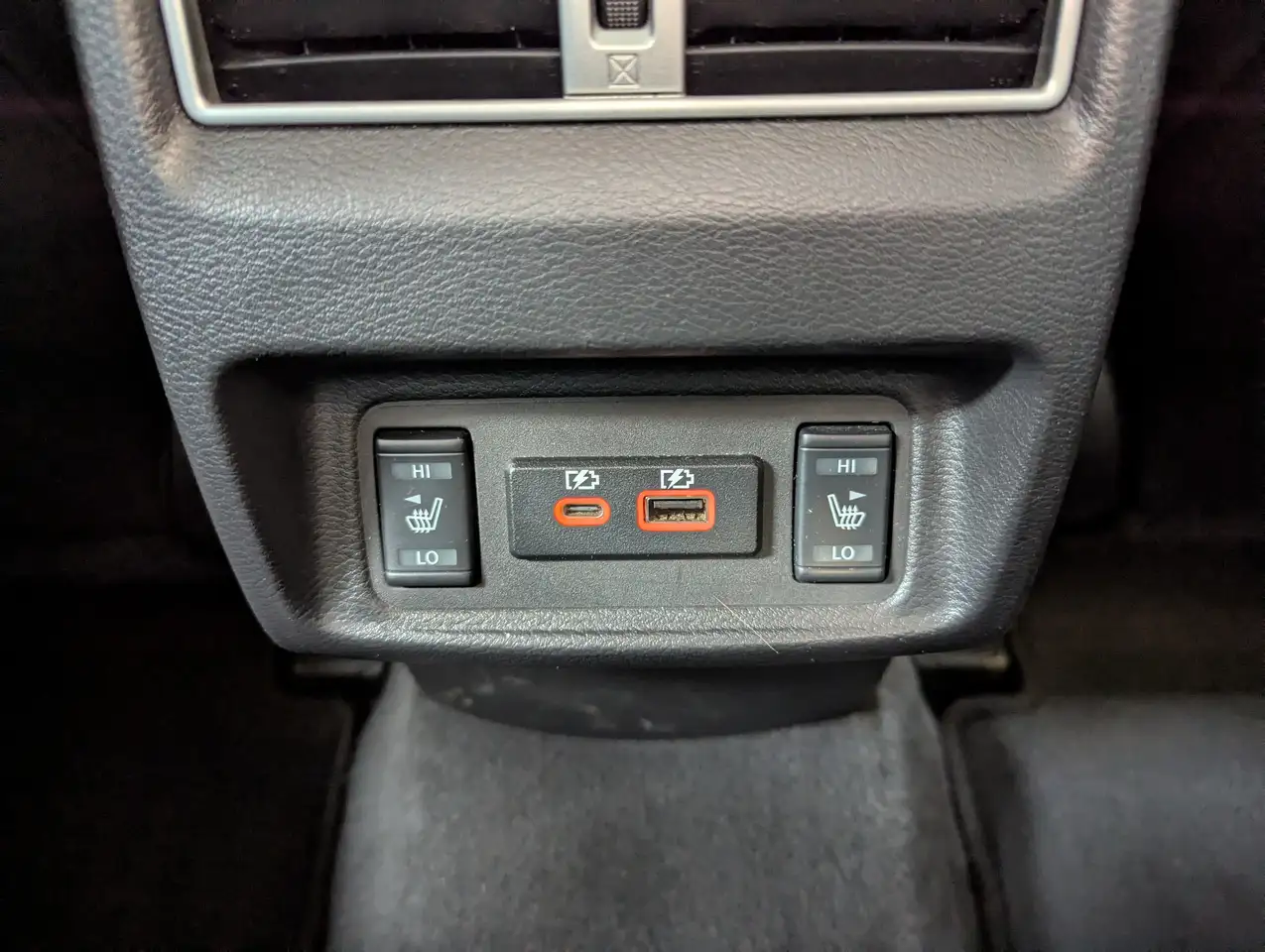 Nissan Maxima снимка Nissan Maxima